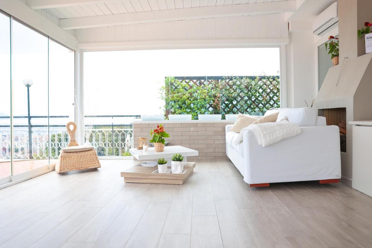 Terrazza Paradiso Luxury Rooftop เนเปิลส์ ภายนอก รูปภาพ